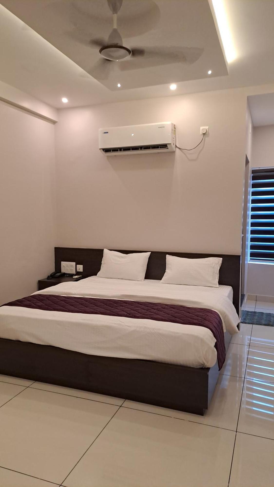 Capital Square Aparthotel Erattupetta Kültér fotó