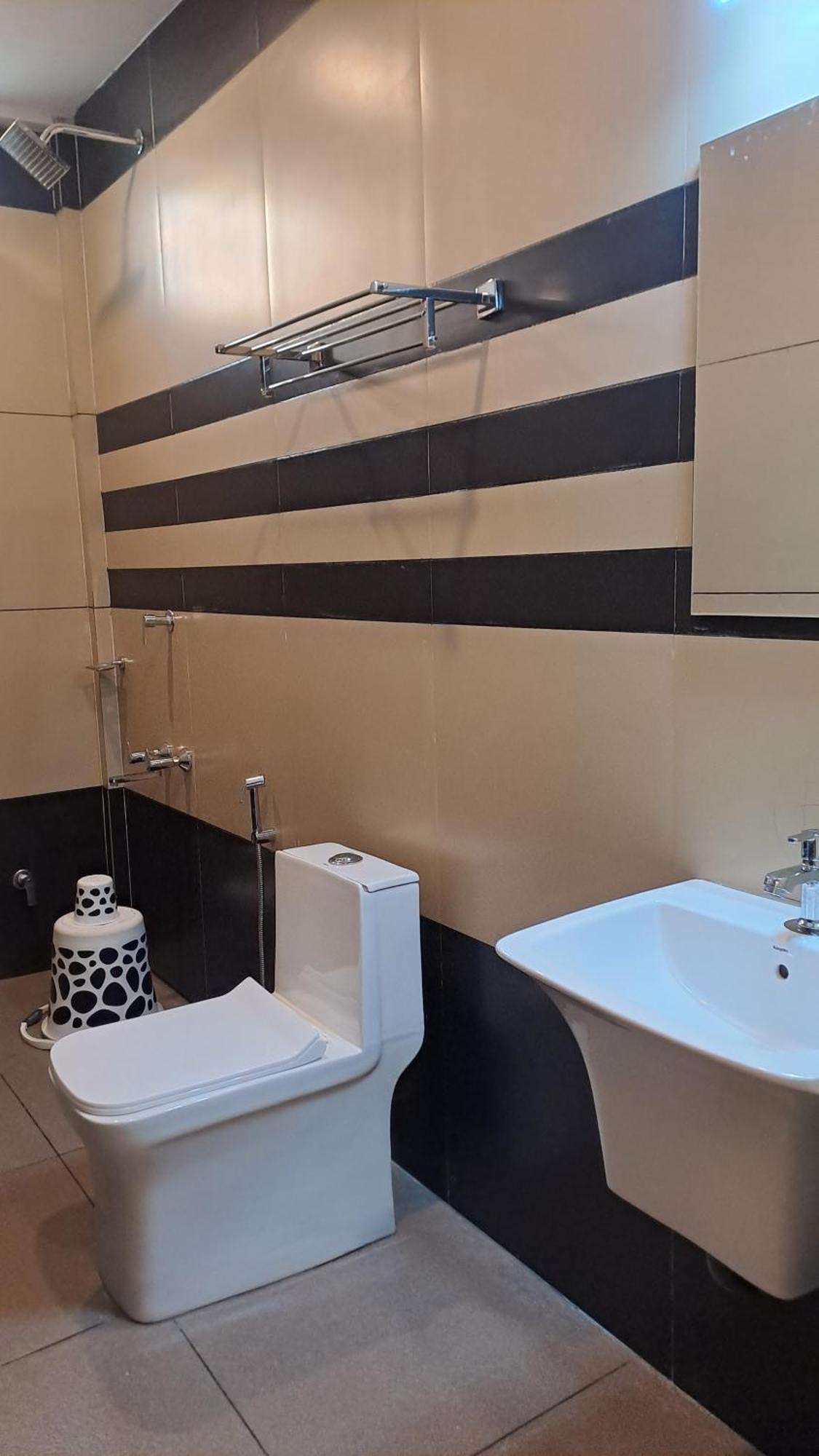 Capital Square Aparthotel Erattupetta Kültér fotó